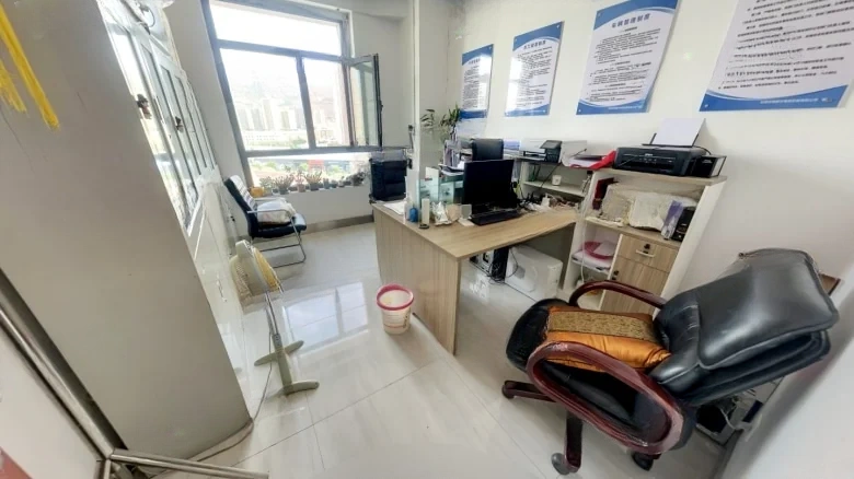 High-Tech Tower - View 3