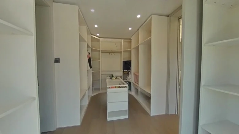 Saintyx Bay, Xiao Ping Island - View 22