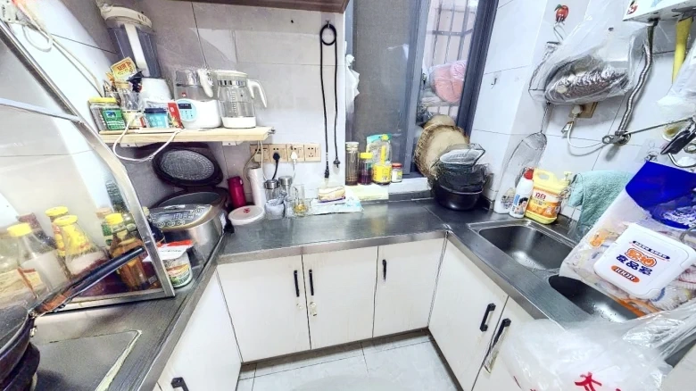 ShenjiaxiangGate of the Shen Family - View 4