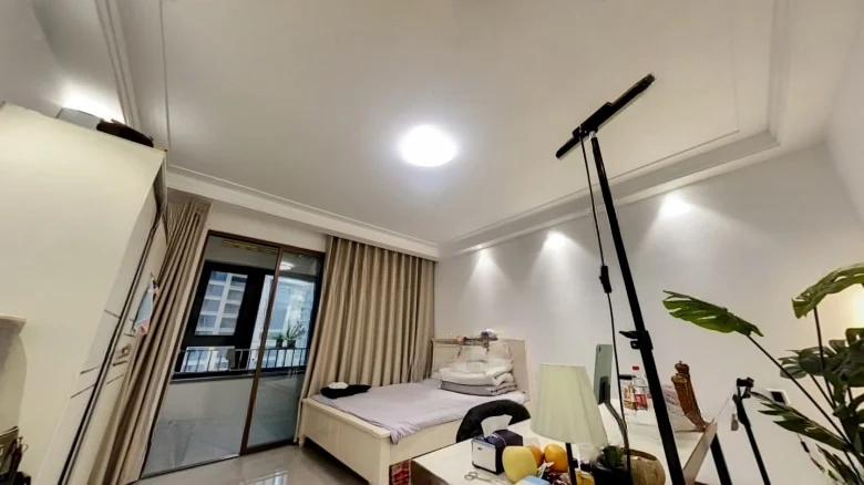 Jiuxi City Mansion首席府邸 should be translated more contextually depending on its usage, but focusing strictly on your request for a direct translation of - View 3