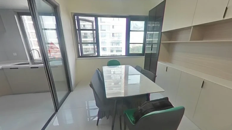 Observation of Leisurely Scenic Courtyard - View 13