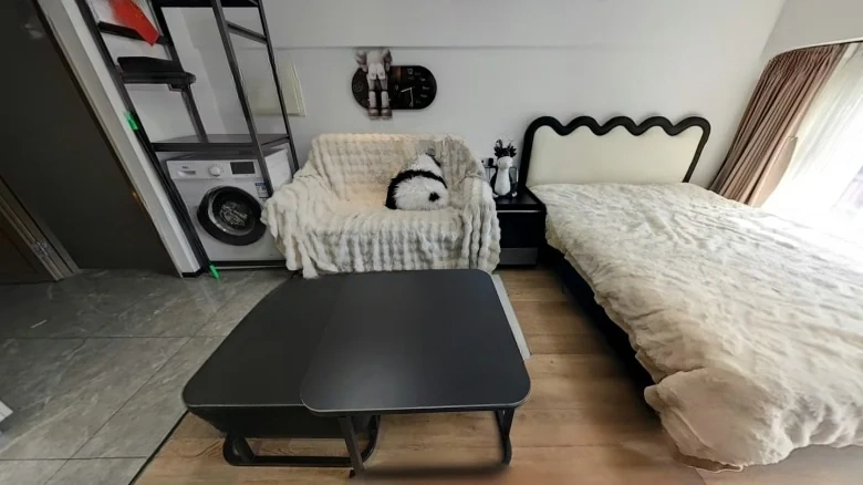 Cloudy Bliss Bay - View 4