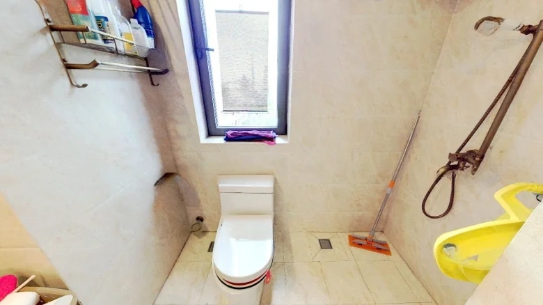 Peninsula Mansion - View 10