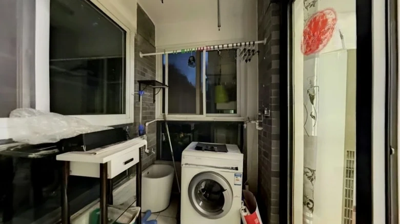 Imperially Decreed Estate South Block - View 8