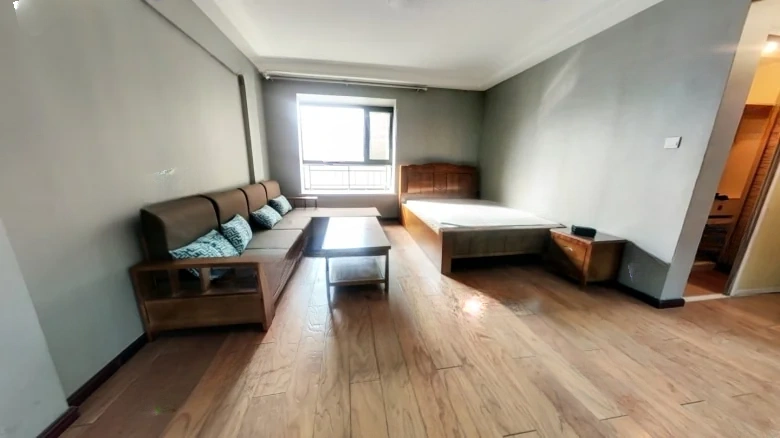 Loyal Capital Mansion - View 5