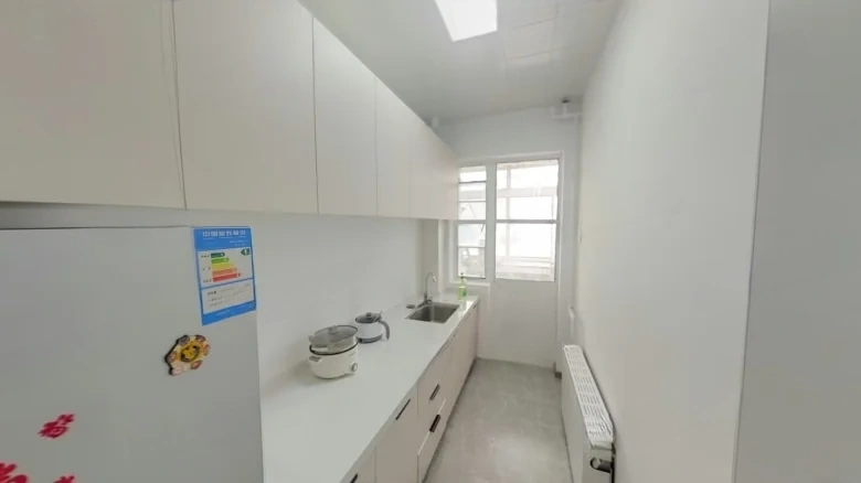 No. 9 Yard North of Swimming Pool Road - View 5