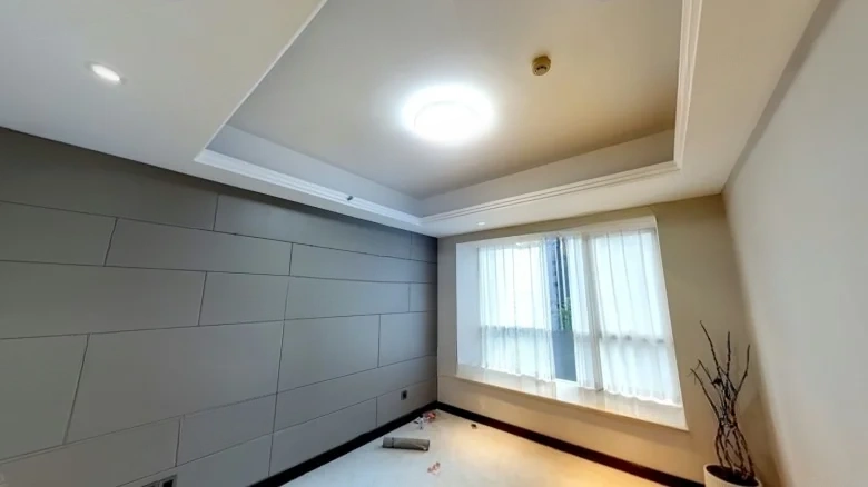 Heavenly Crown - View 2