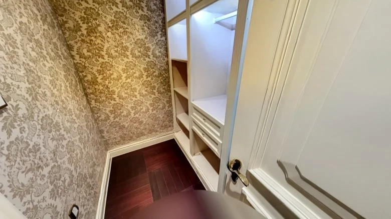 Wanda Palace Apartments - View 3