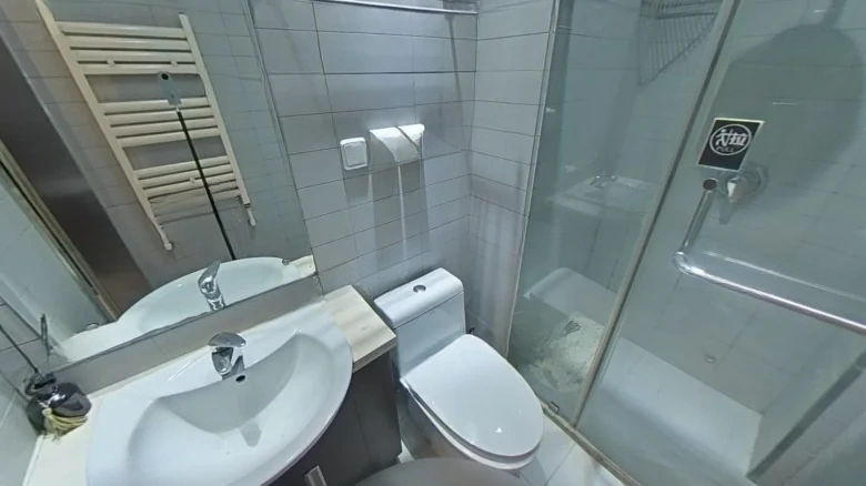 Oceanic Eastern韵 in this context doesn't have a direct equivalent in English for naming purposes, so - View 7