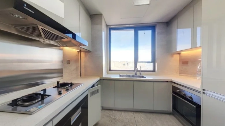 Poly Western River Moon - View 7