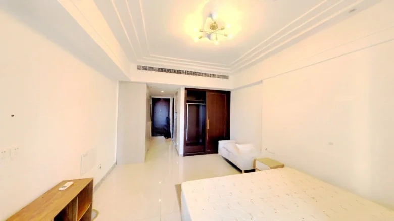 Xinhe Silver Lake Peak - View 1