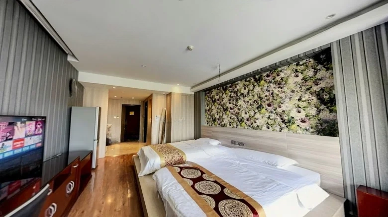 Pujia Vanke Purple Platform - View 3