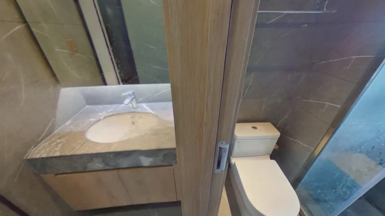 Pleasant Peak雅苑A区 does not directly translate well into an English compound name due to cultural and linguistic differences. A more suitable translation might be - View 9