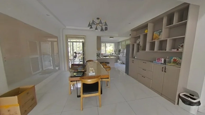 Eminent Hill Family Residence - View 7