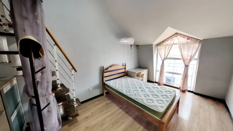 Fragrant Flower Row Home Garden - View 2