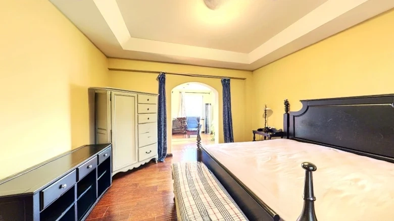 Famous Capital Garden - View 9