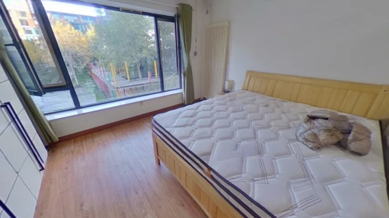 Sunlight 100 - View 1