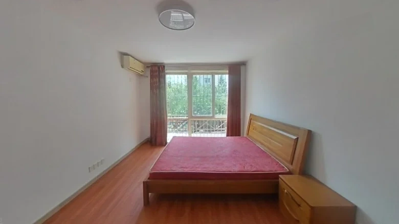 Biography Literary Apartment - View 2