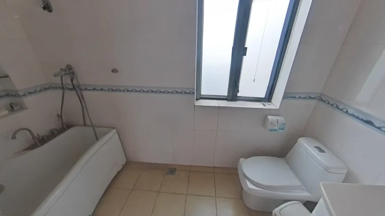 Elegant Garden Residence - View 10