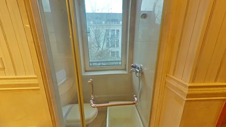 AD Bath Bridge - View 12