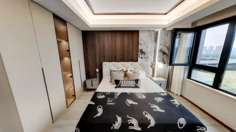 Zhengrong Run Peak - View 3