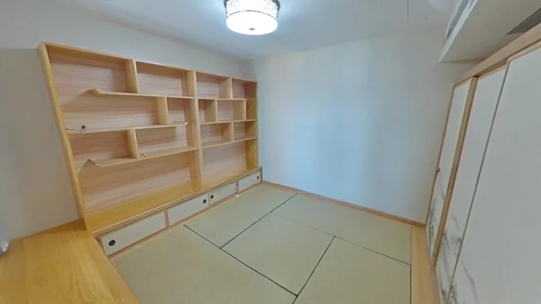 Crown Center Yuefu - View 2