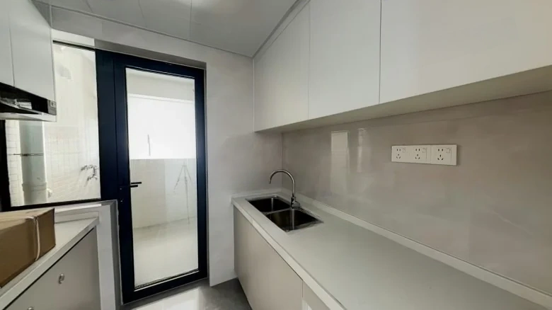 Oval Bay No.1 - View 8