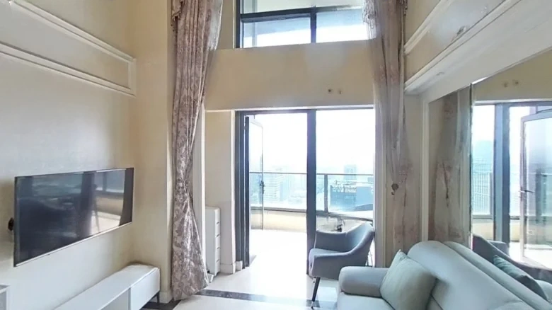 Lord's Golden Throne - View 4