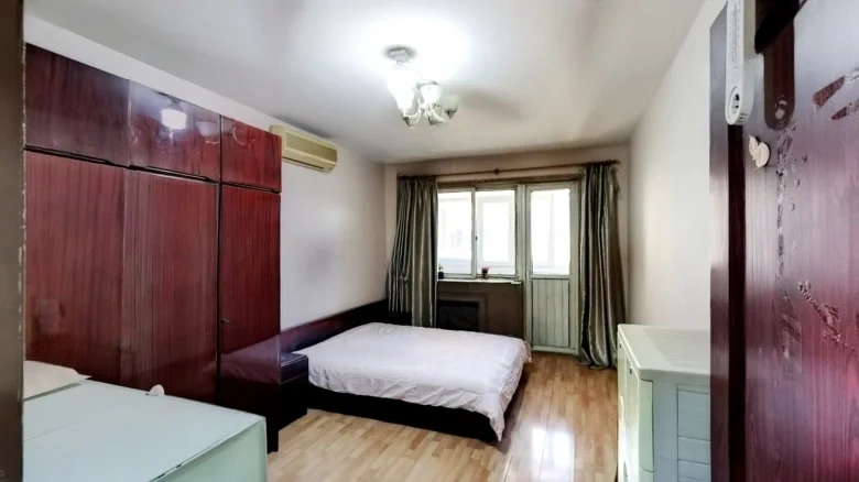 Building National Road 100 Number - View 1