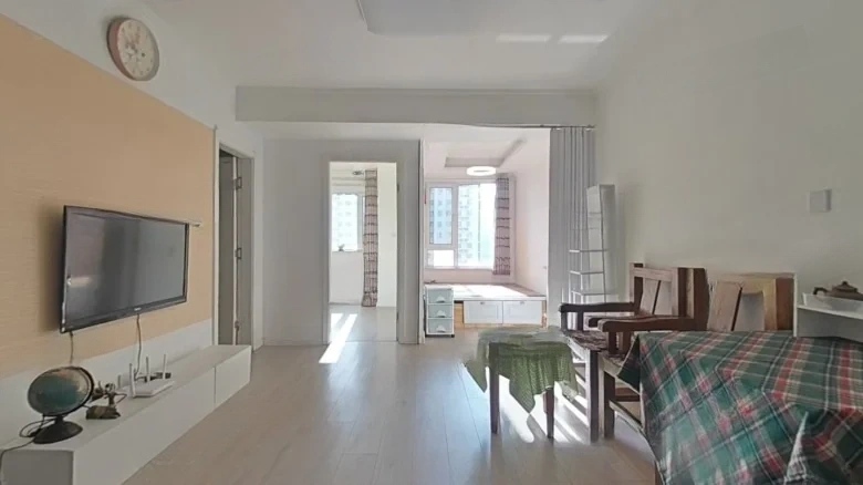 Shine Source Upward - View 3