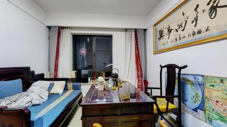 Crescent Mansion Huberdeau - View 2