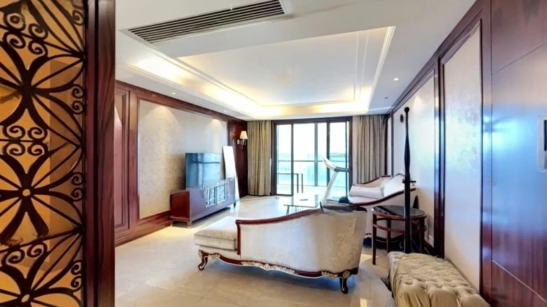 Arrived at Central Plaza - View 4