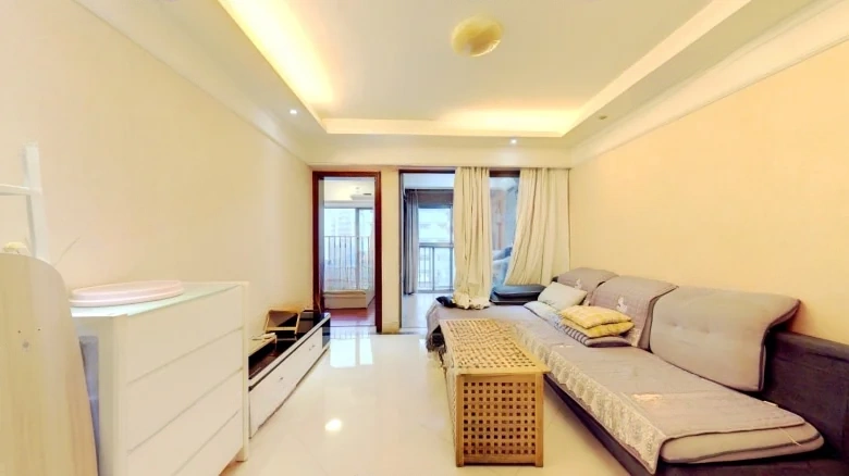 Equestrian Imperial Manor Courtyard - View 3