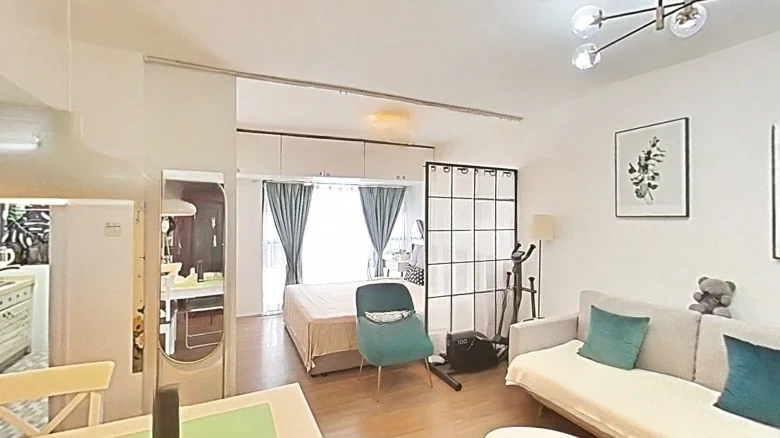 Jade Embraced Splendor Peak Style - View 3