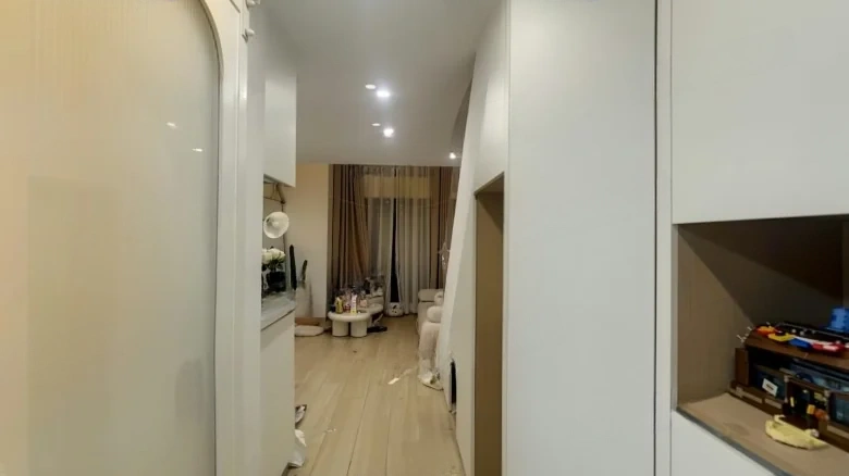 Excellent Riverside - View 5