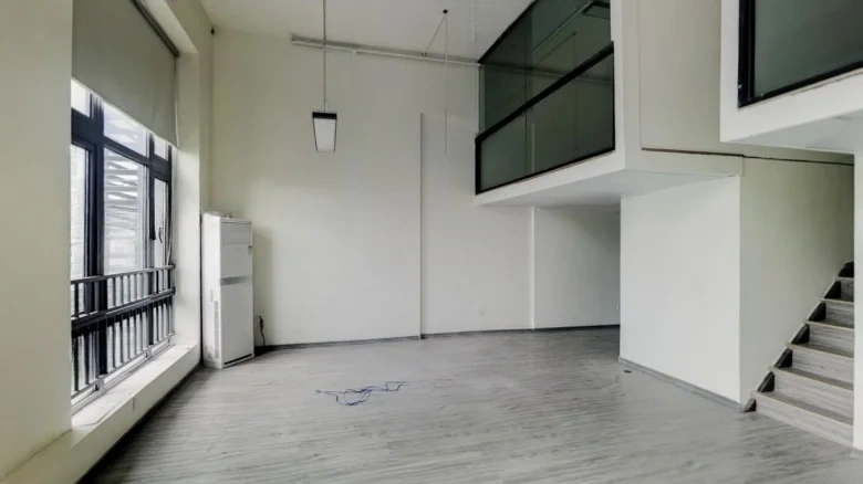 Zanglong Lake Shang Gongguan - View 3