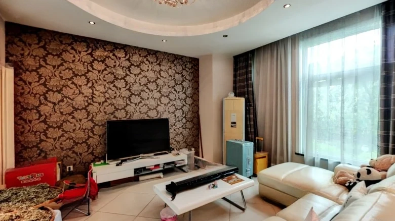 Melin Champagne Town - View 6