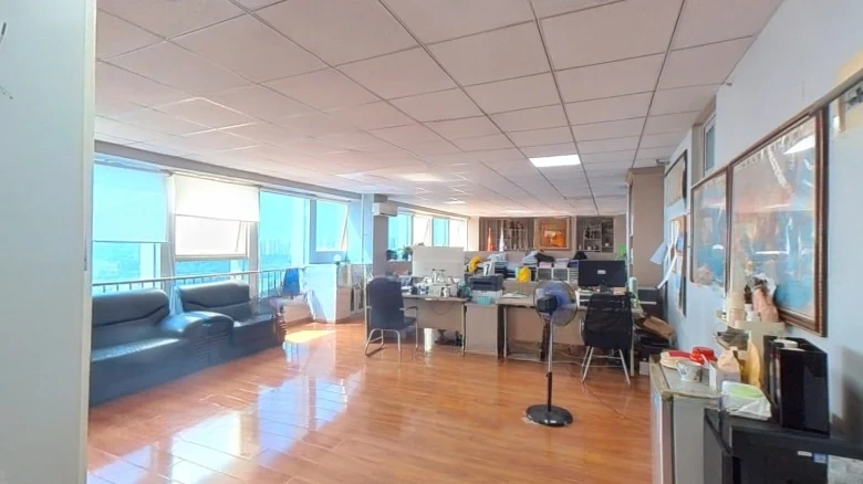 Green Fruit Saliva Street - View 2