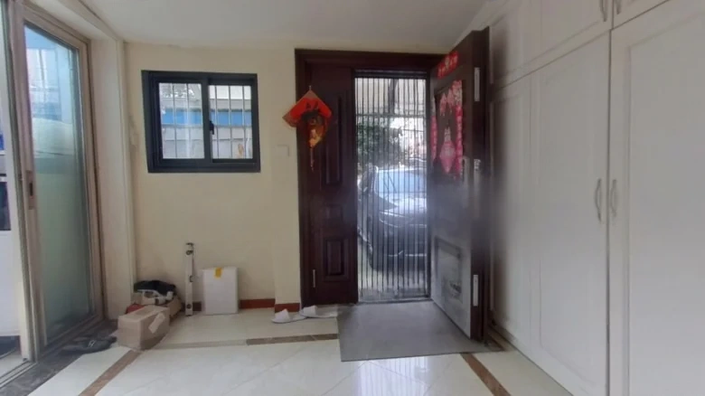 Zhenxiang Lane - View 8