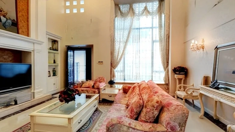 Jade Lake Manor - View 6