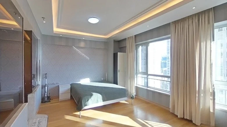 Evergrande Central Plaza - View 1