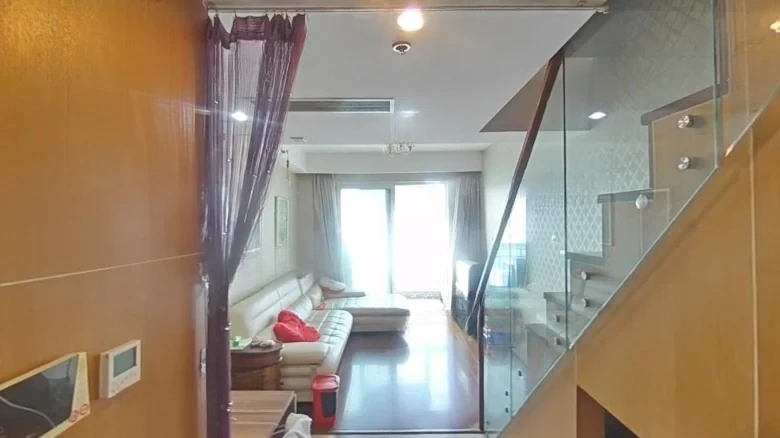 Deep Blue Apartment - View 7