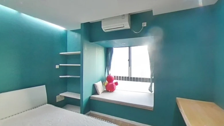 Horsewood Apartment - View 1