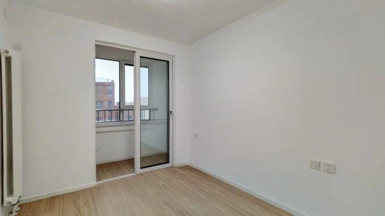 Guang'an Rongyue Home Yan园 in this case seems to be part of the address or location description rather than a compound word. A more appropriate translation focusing on the main terms would be - View 1