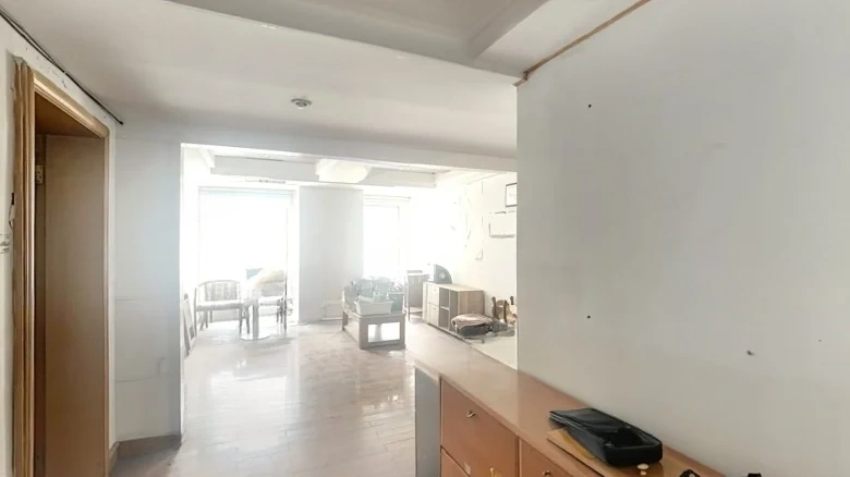 Yellow Tower Office Building - View 6