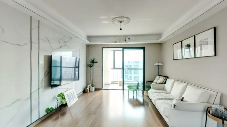 Cui Lake Riverside - View 4