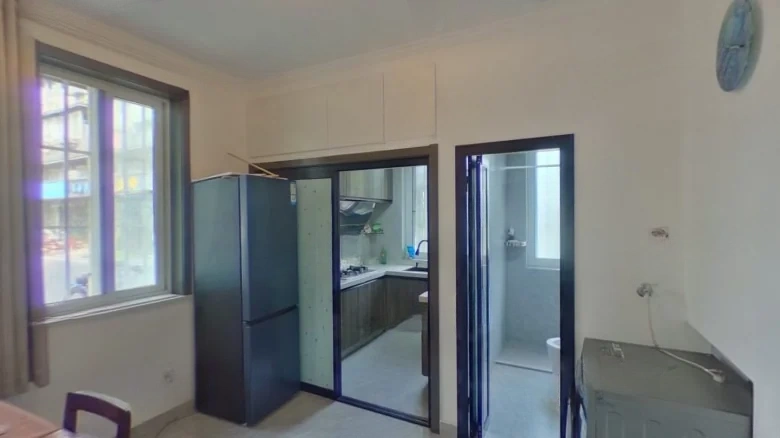 Tiger's Head - View 3