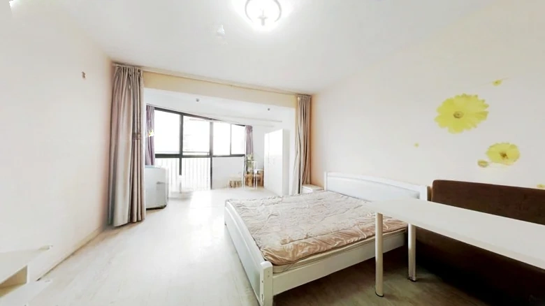 Elegant Garden Residence - View 2