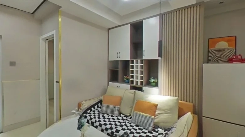 State Trade Sunshine - View 5