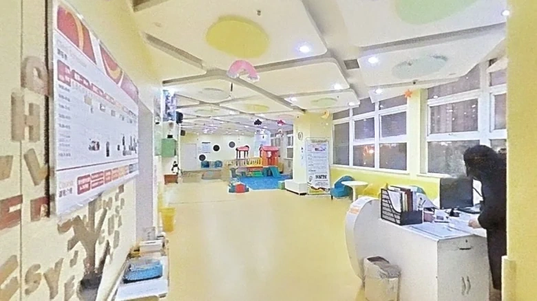 Lily Flower Apartment - View 19